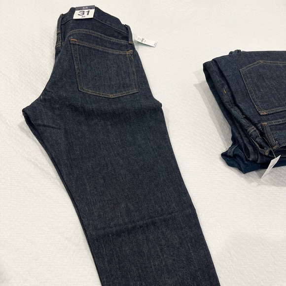 Gap men’s jeans - 31 X 30. Slim gap flex. Tag still on, never worn. - Picture 1 of 2
